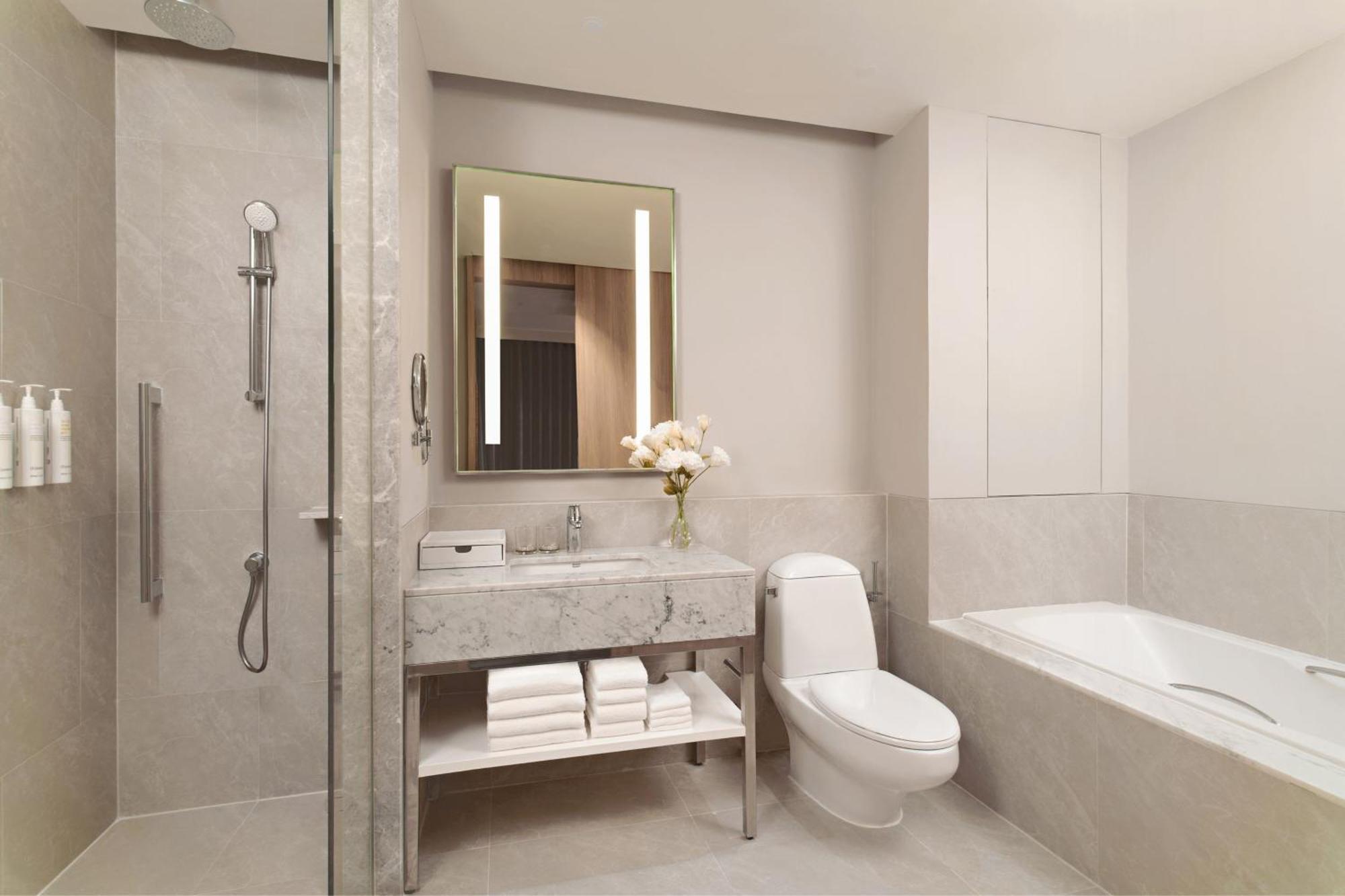Marriott Executive Apartments Bangkok, Sukhumvit 101 Exteriör bild