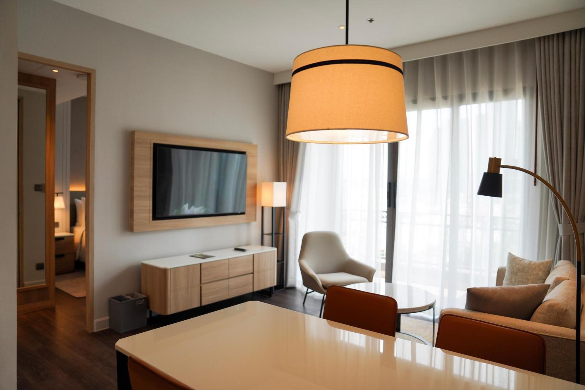 Marriott Executive Apartments Bangkok, Sukhumvit 101 Exteriör bild
