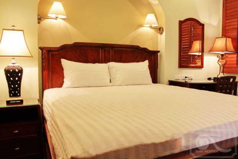 Marriott Executive Apartments Bangkok, Sukhumvit 101 Exteriör bild